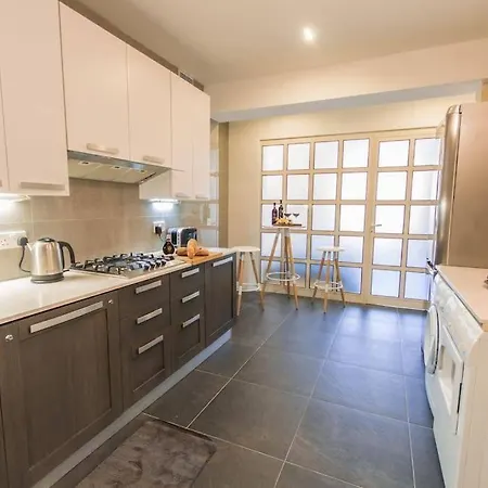 Valletta House Floriana